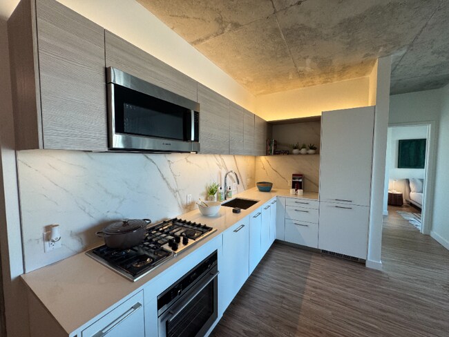 167 N Desplaines St unit 611, Chicago, IL 60661 - photo 5