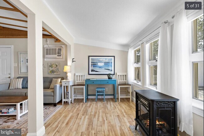 52 Florence Ln, Manahawkin, NJ 08050 - photo 5