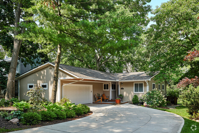 Comfortably sized ranch-style houses are common in the Kimberly Hills community.