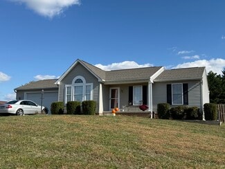 11810 White Pine Dr, Hagerstown, MD 21740