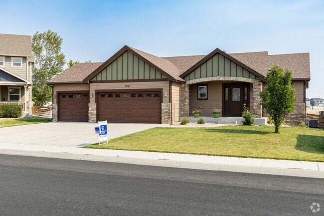 Saddle Ridge homes range from $440,000 for a one-story to $640,000 for a five-bedroom home.