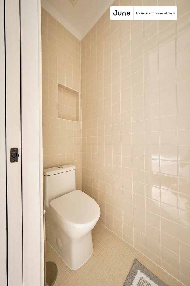 624 E 17th St unit C, Brooklyn, NY 11226 - photo 5