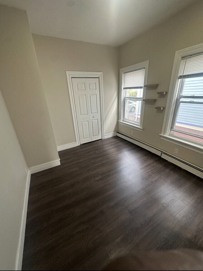 113 Ring St unit 1, Providence, RI 02909 - photo 4