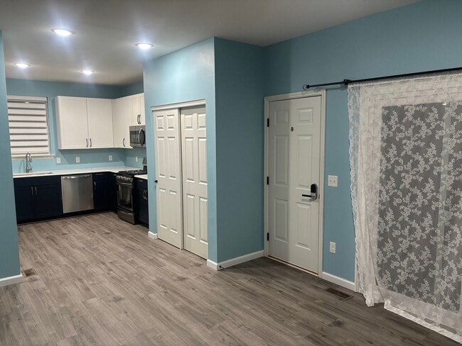 708 Alban Aly, O Fallon, MO 63368 - photo 7