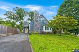 165 Pine St, Hackensack, NJ 07601