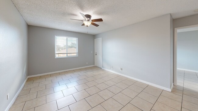 239 Red Maple Place, Brandon, FL 33510 - photo 2