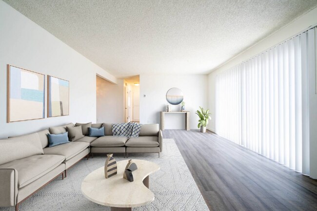 800 E Bobier Dr unit M5, Vista, CA 92084 - photo 5