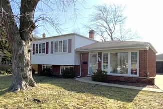 129 E Central Ave, Lombard, IL 60148