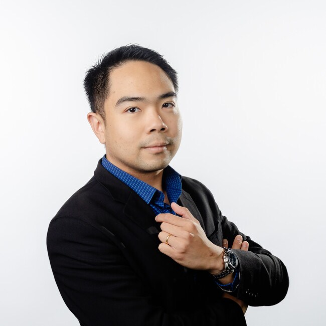 Agent Photo