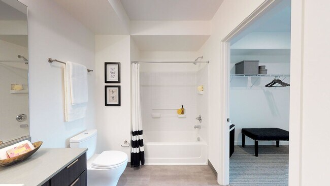 Crane Interbay Apartments, Seattle, WA 98119 - photo 5