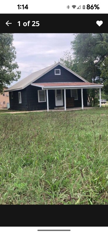 1303 Ward St, Ava, MO 65608