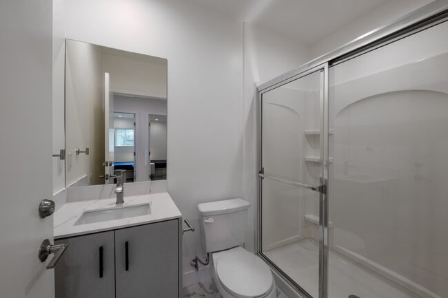 Hoover Square, Los Angeles, CA 90007 - photo 7