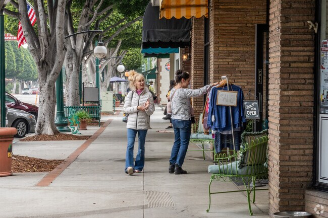 Shopping options are wide open when visiting Downtown Glendora, just outside of North Glendora.