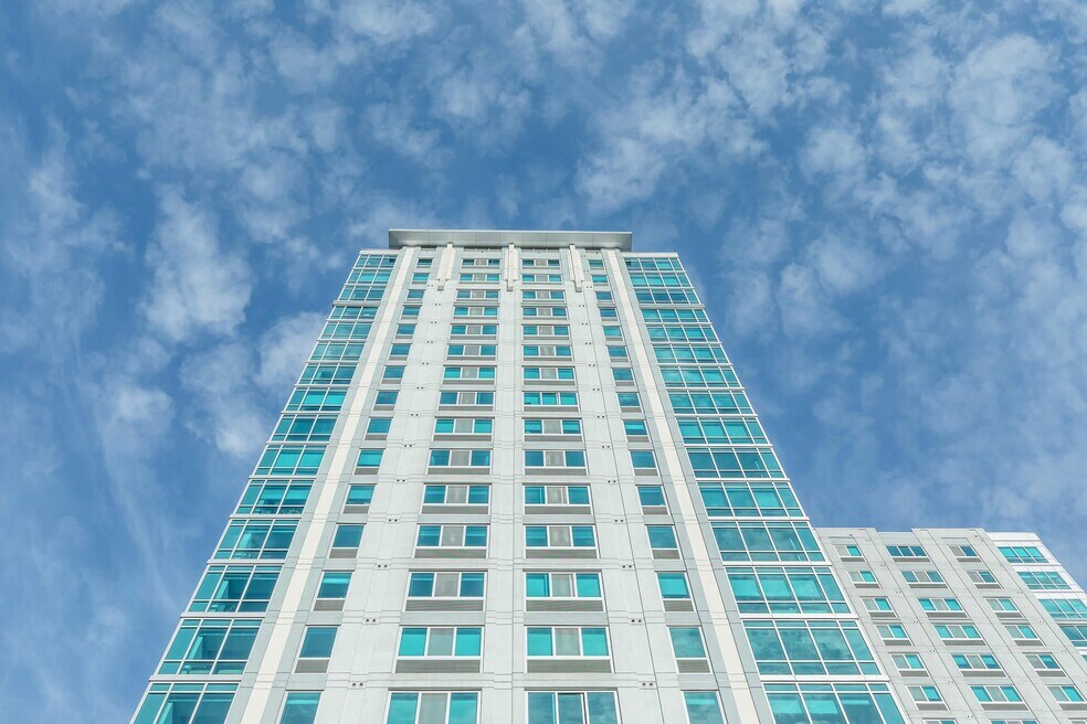 Summer House 184 Summer St, Stamford, CT