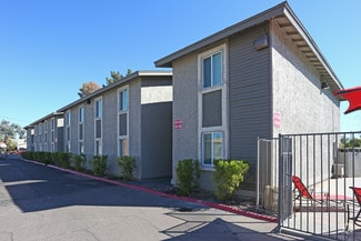 1424 S Jentilly Ln, Tempe, AZ 85281