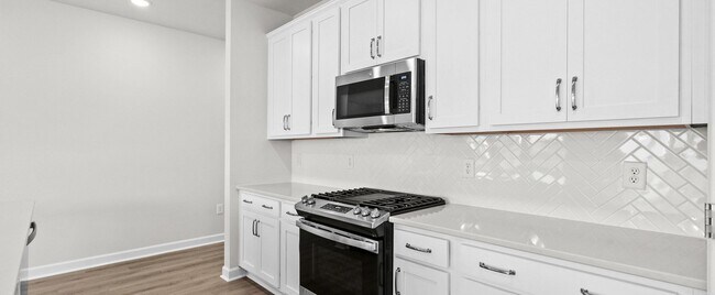 200 Valerio St, Myrtle Beach, SC 29579 - photo 5