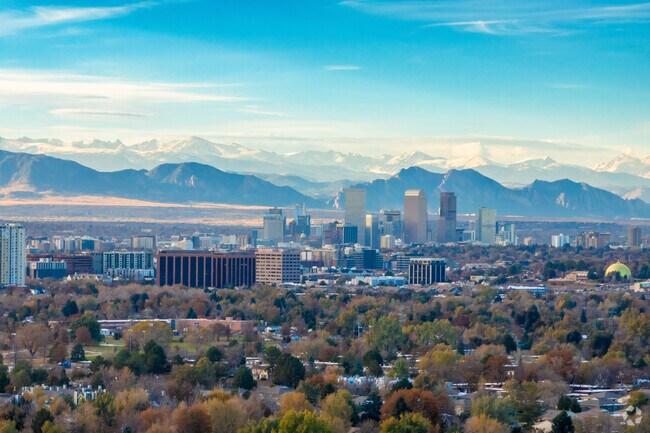 Perfectly positioned just 8 miles from downtown Denver and 7 miles from Aurora, Four Square Mile provides easy access to major retail hubs and job centers, making it a prime location for professionals seeking suburban comfort with urban convenience.