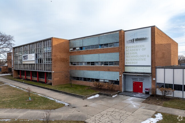 Laura F. Osborn High School has 407 students in grades 9-12 in 2025, according to Niche.com.