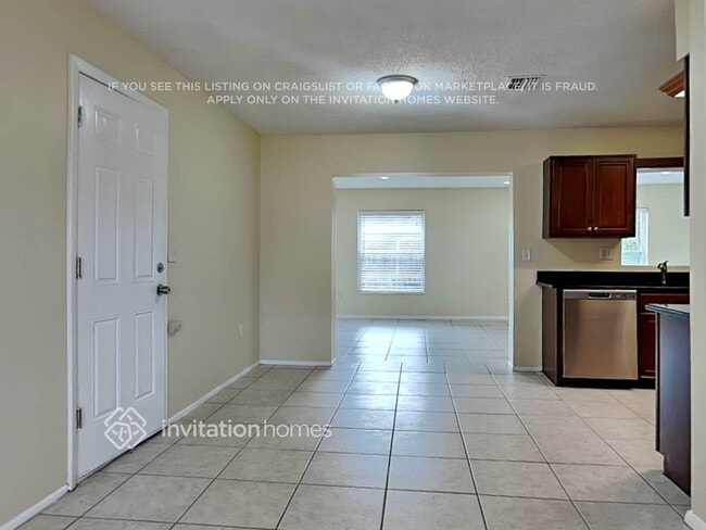 6214 Palmview Ct, Tampa, FL 33625 - photo 7