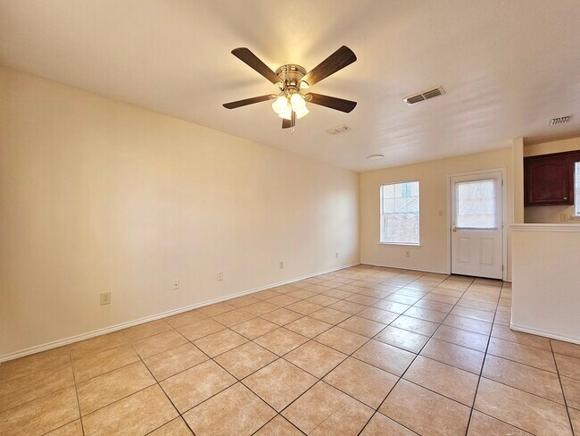 813 W Arroyo Park Ln unit C, Harlingen, TX 78550 - photo 3