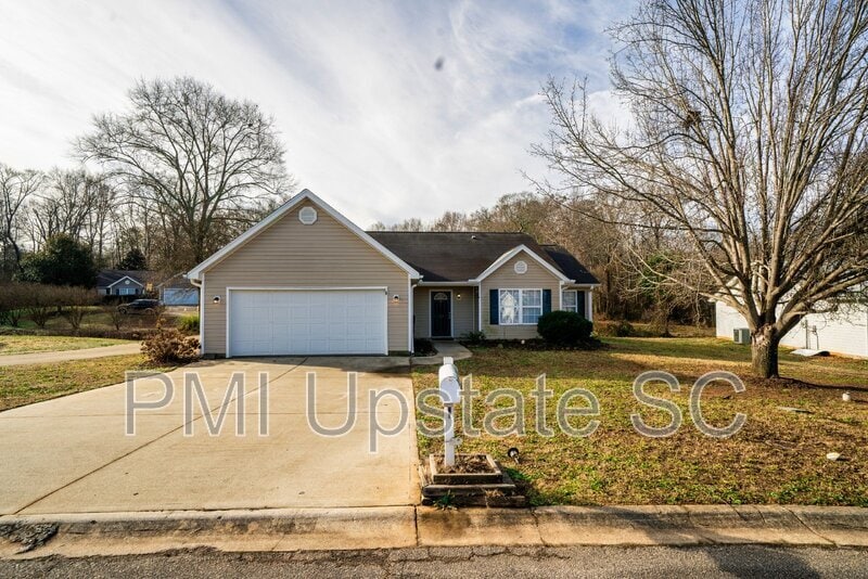 335 Monti Dr, Anderson, SC 29625 - photo 1