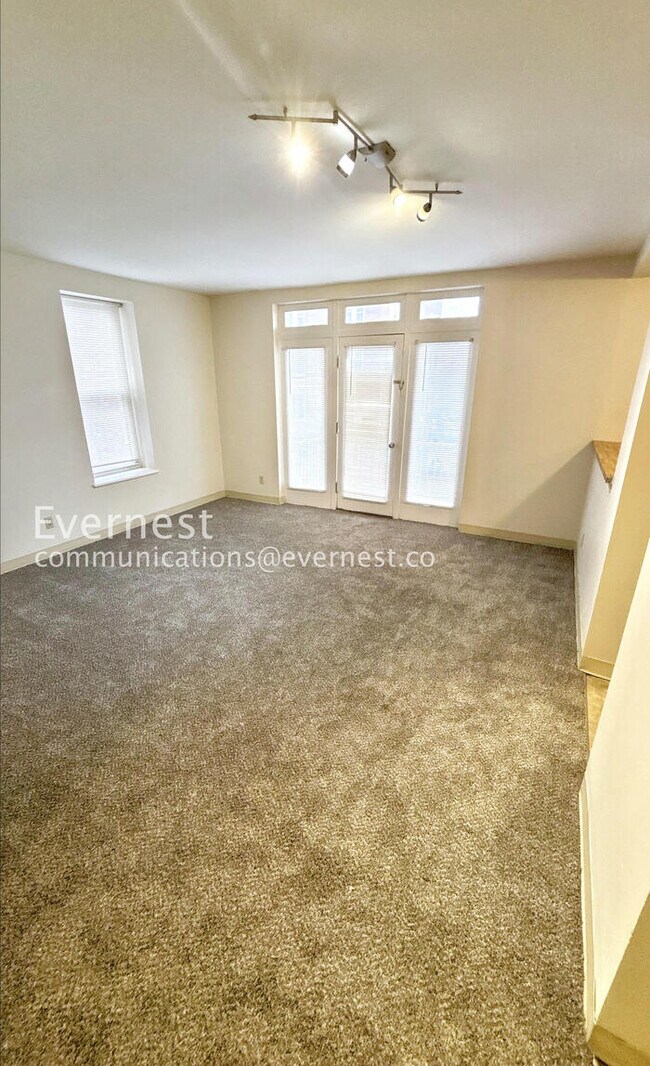 Congress West Apartments unit 412, Saint Louis, MO 63112 - photo 5