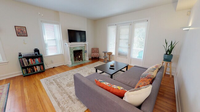 3513 Wyandotte St unit 3N, Kansas City, MO 64111 - photo 2