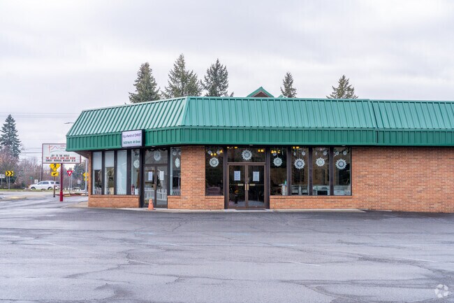 Coeur d'Alene Christian School features a wide single story building.