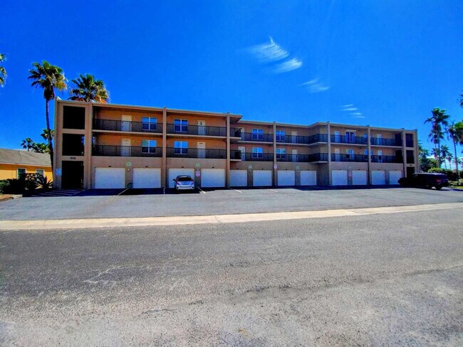 115 E Coronado Dr unit ID1255588P, South Padre Island, TX 78597 - photo 5