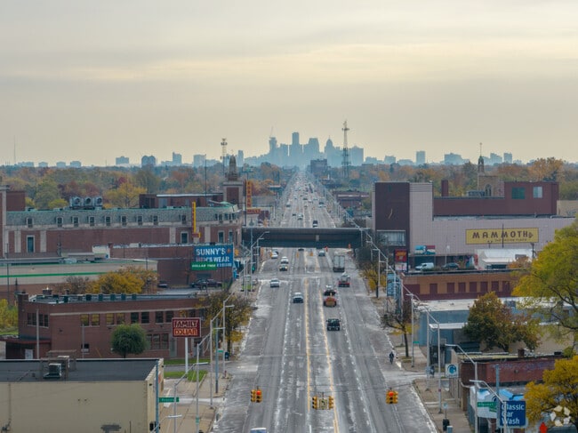 Downtown Detroit is only a 15-minute drive away from Grand River St. Mary's.