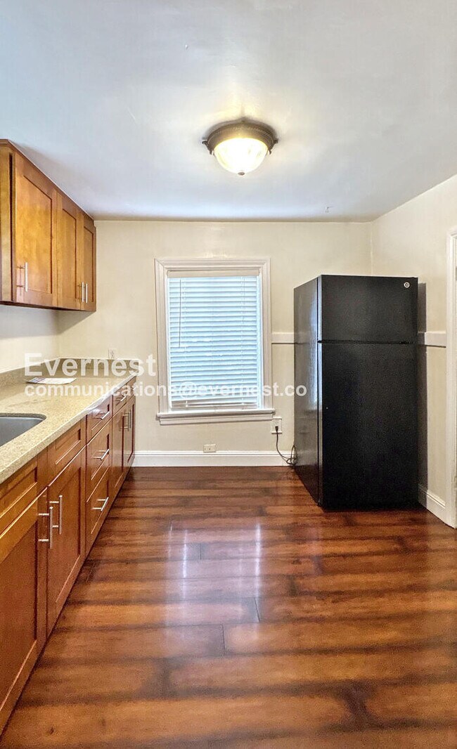 605 E Santa Inez Ave, San Mateo, CA 94401 - photo 6