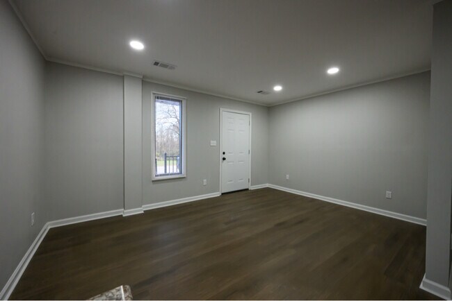 195 E Charles St, Batesville, AR 72501 - photo 7