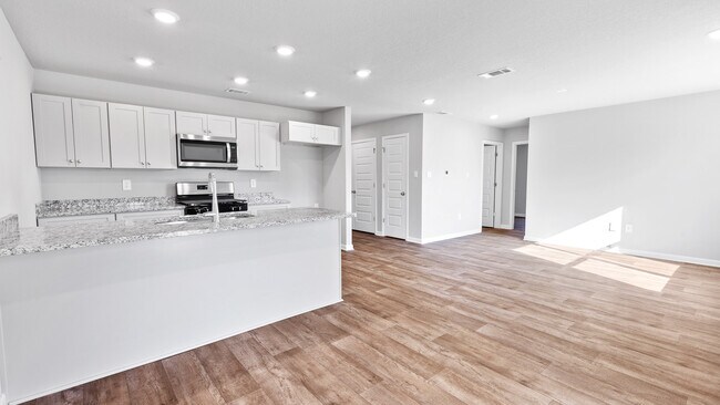 48 Crown Dr, Lucedale, MS 39452 - photo 4