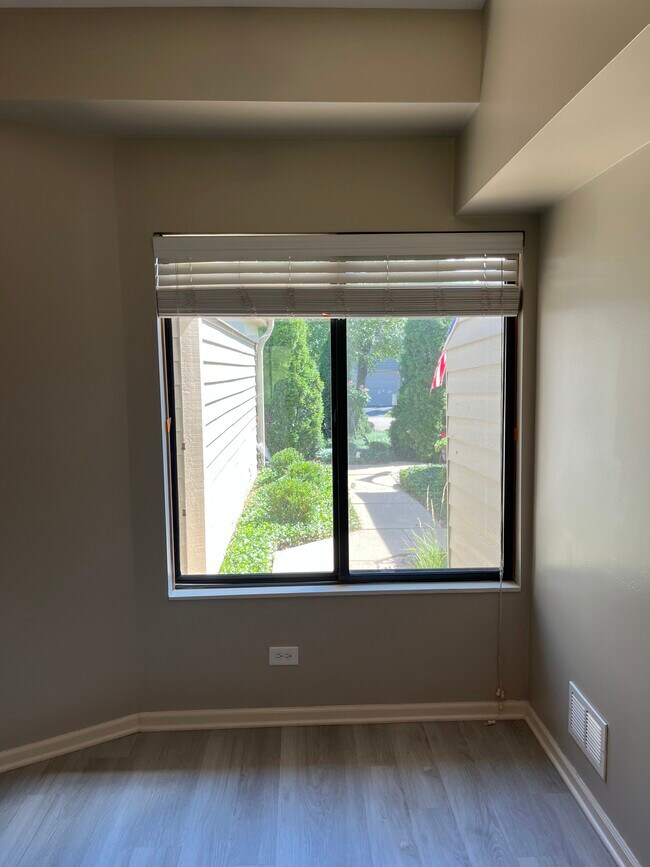 378 White Oak Ln, Lake Barrington, IL 60010 - photo 6