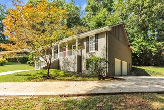 460 Glendale Ct SW, Stone Mountain, GA 30087