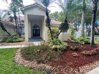 1953 S Landing Way, Weston, FL 33326
