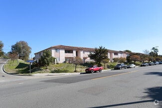 950 Taylor St, Vista, CA 92084