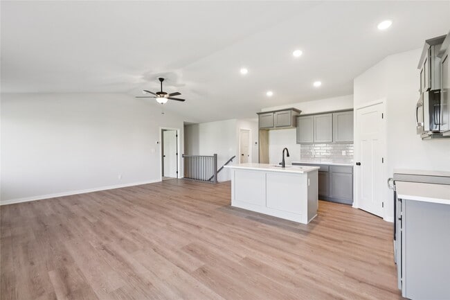 3423 5th Ave SE, Altoona, IA 50009 - photo 4