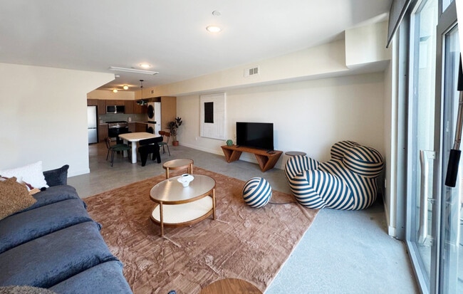 4548 Huntington Dr S unit 4570 huntington dr, Los Angeles, CA 90032 - photo 3