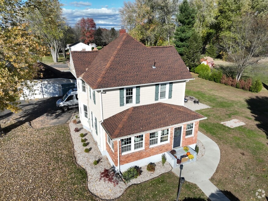 159 Depot St, Broad Brook, CT 06016 - photo 2