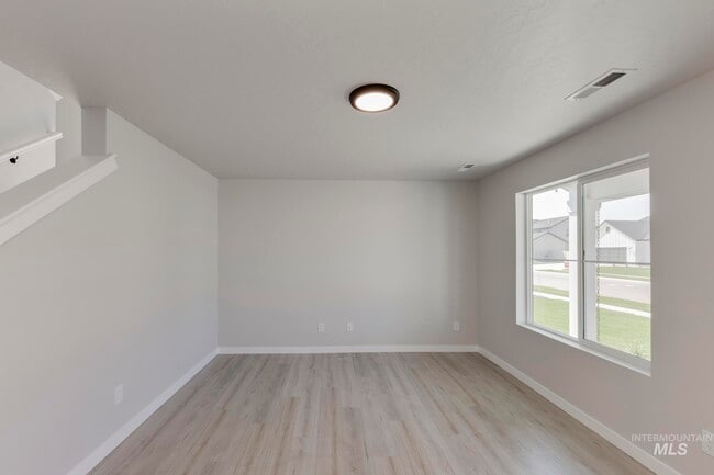 5130 Castleton Ave, Nampa, ID 83686 - photo 7