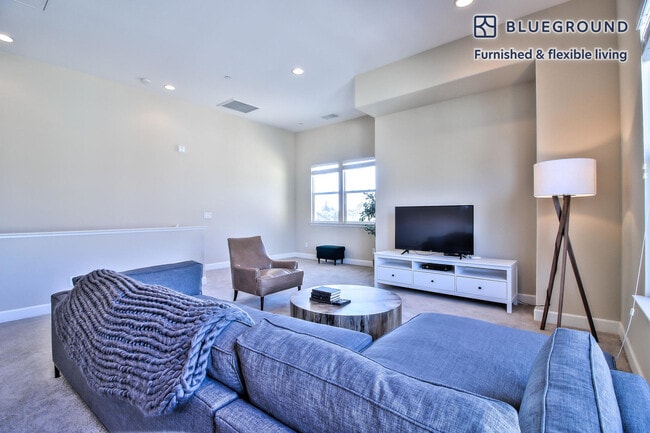 2195 Klassen Way, San Jose, CA 95131 - photo 2