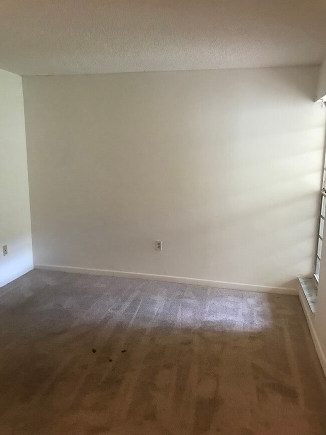 Capri Gardens Condominiums unit B209, Miami, FL 33161 - photo 7