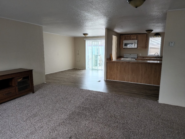 407 W Jefferson St, Three Forks, MT 59752 - photo 7