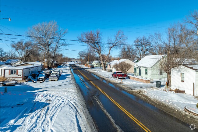 Ranch-style homes and other residences dot the streets of Huntley.