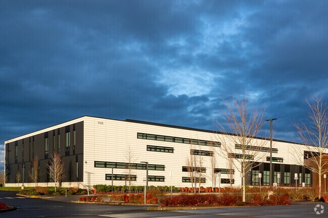 Side view of Discovery High School.
