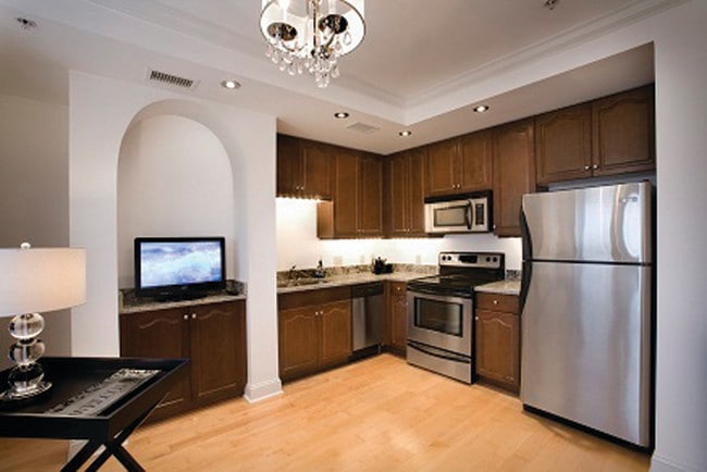 755 Broad Apartments, Athens, GA 30601 - photo 3