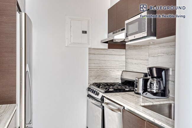 141 E 33rd St unit FL5-ID4, New York, NY 10016 - photo 7