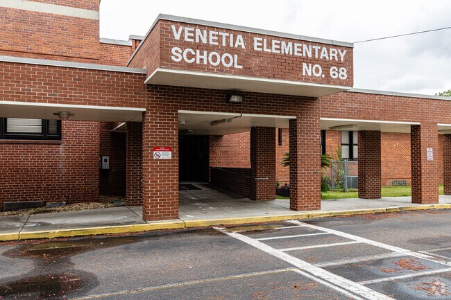 Venetia Elementary School has a welcoming campus for its students.