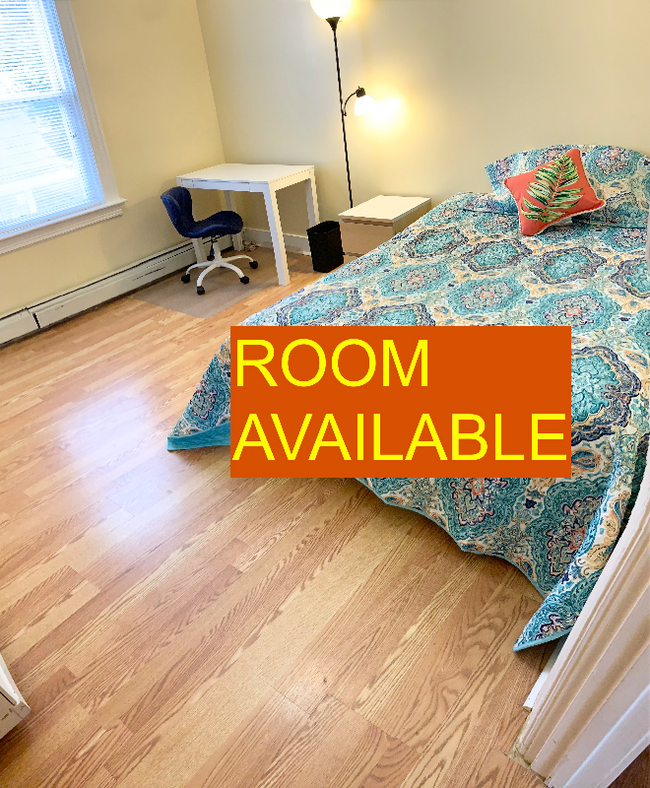 206 California Ave Unit 206C-2R, Providence, RI 02905